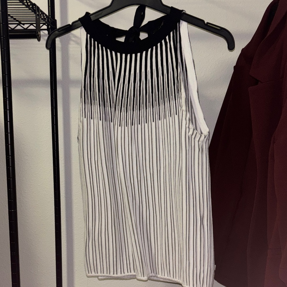 WHBM Top